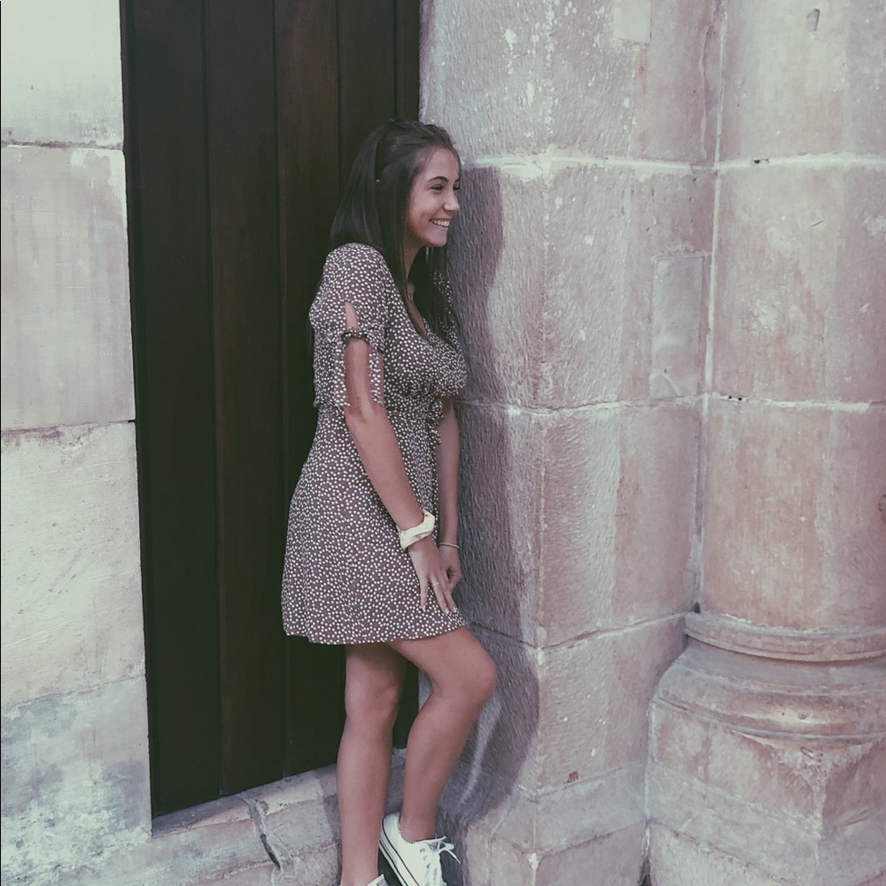 Meet your Posher, Tania